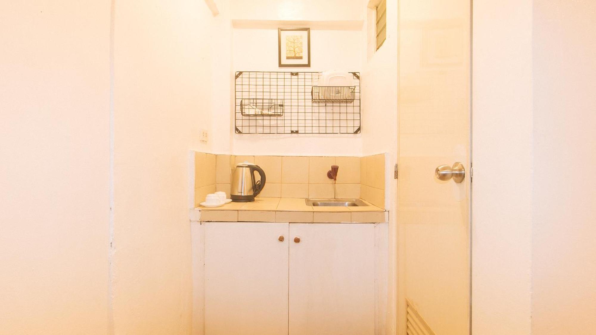 Reddoorz At City Stay Inns Marilao Lias Kültér fotó